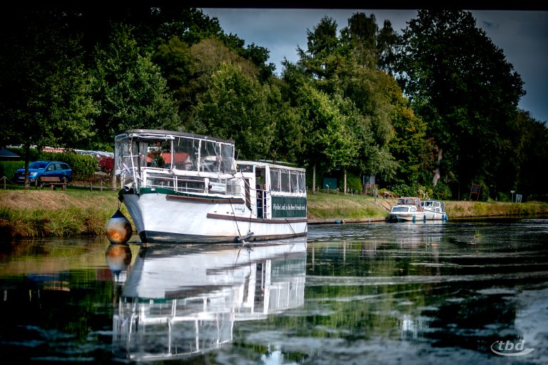 Ganz viel Freude an Bord: Ingenieurwesen feiert mit einer Schifffahrt