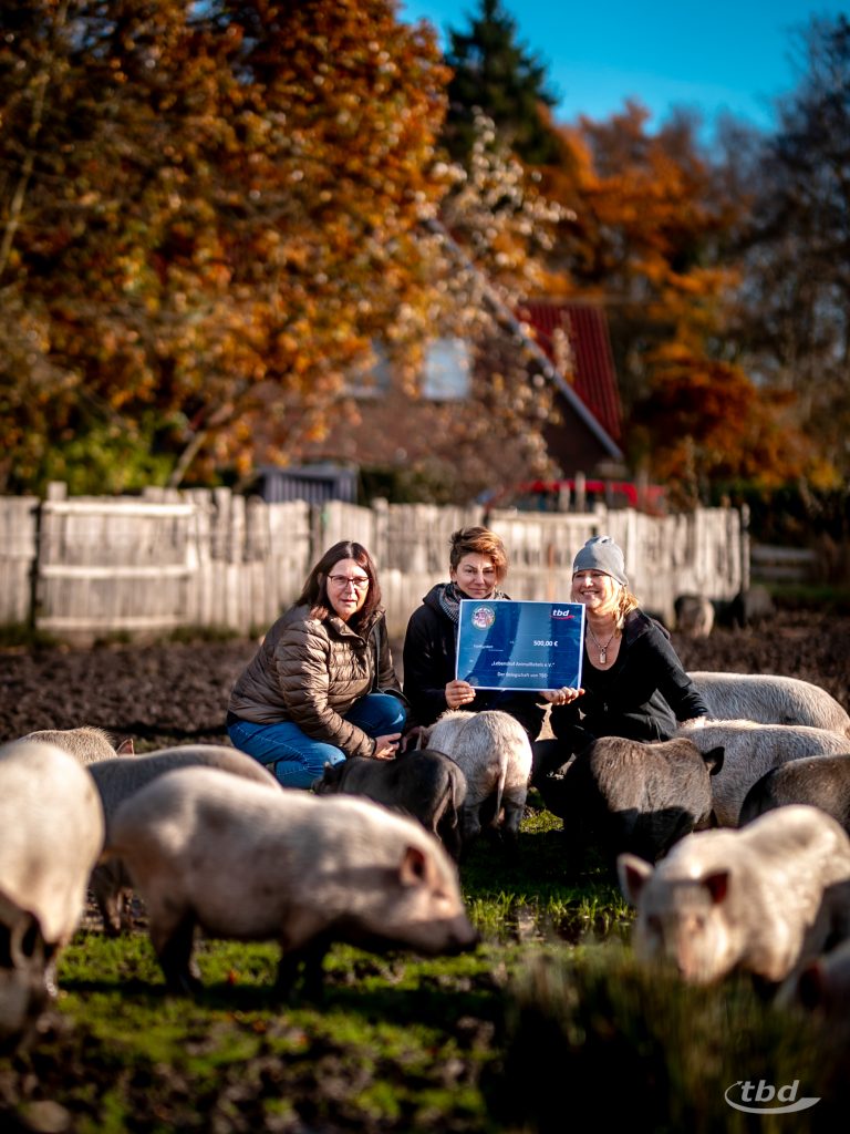 TBD unterstützt Tierschutzhof mit 500 Euro für Tierfutter