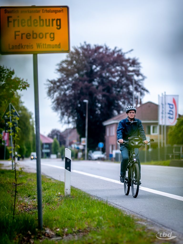 Diedrich Kleen, Disponent im Zählerwechsel, radelt täglich zehn Kilometer von seinem Zuhause zur Arbeit und zurück.