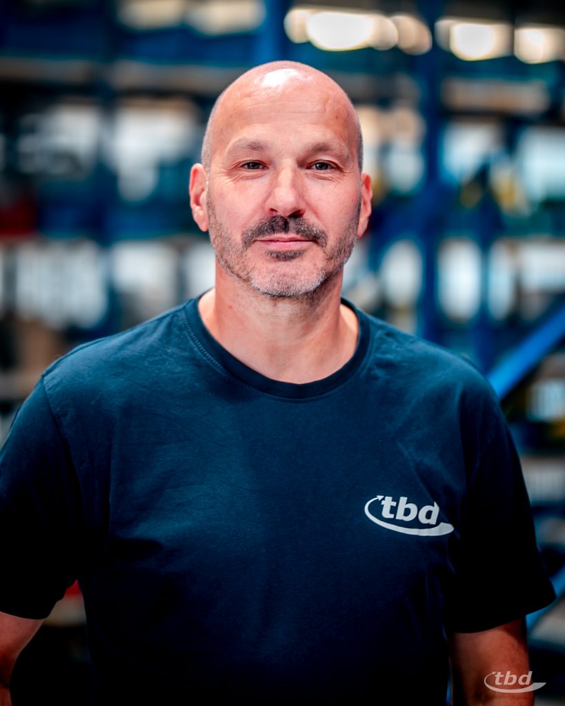 Projektleiter Erhard Wagener ist ebenfalls Installateur- und Heizungsbauermeister und verantwortet parallel noch die Erdgasumstellung.