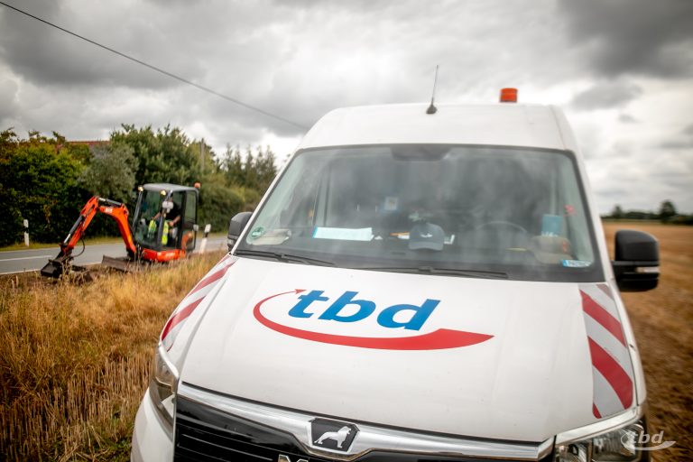 TBD verlegt Erdkabel, um Radwegebau in Aurich zu ermöglichen